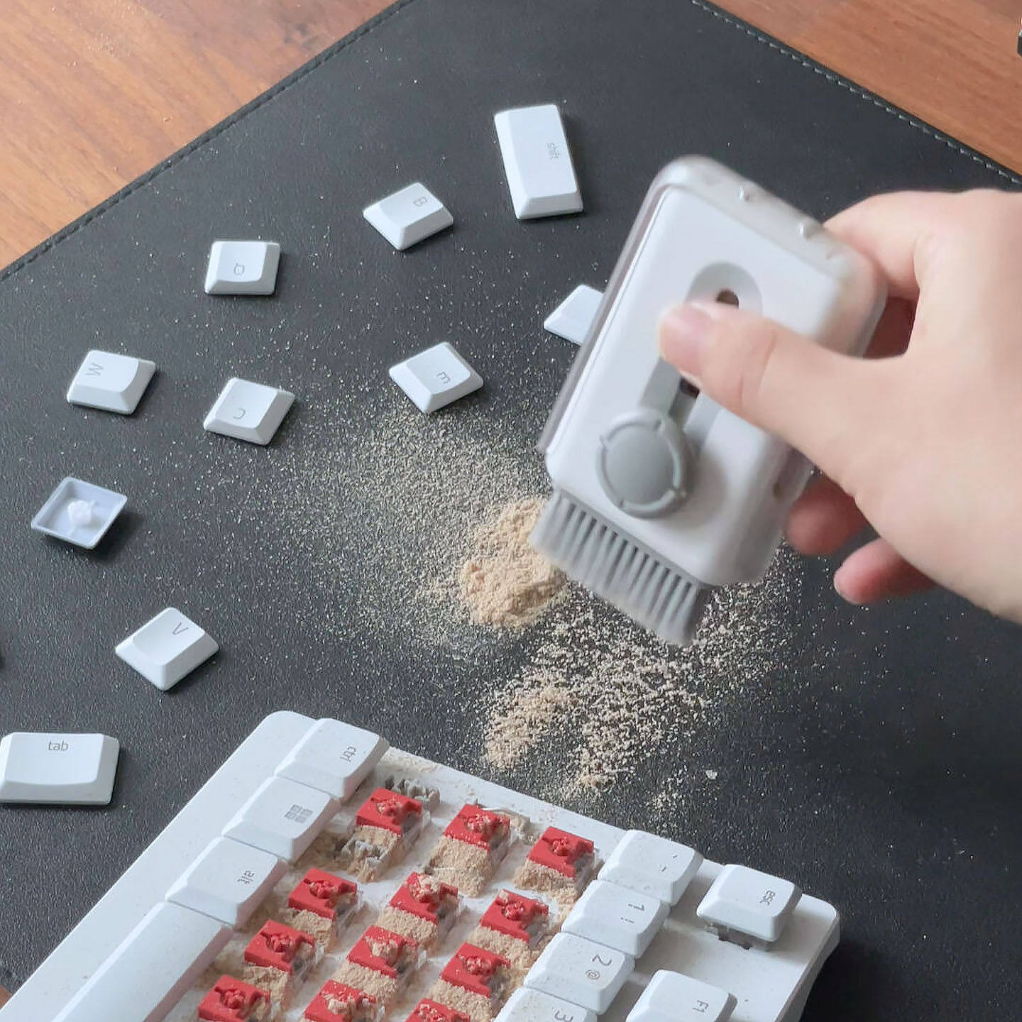 电脑键盘清洁刷七合一多功能除尘神器键帽拔键器耳机手机灰尘刷