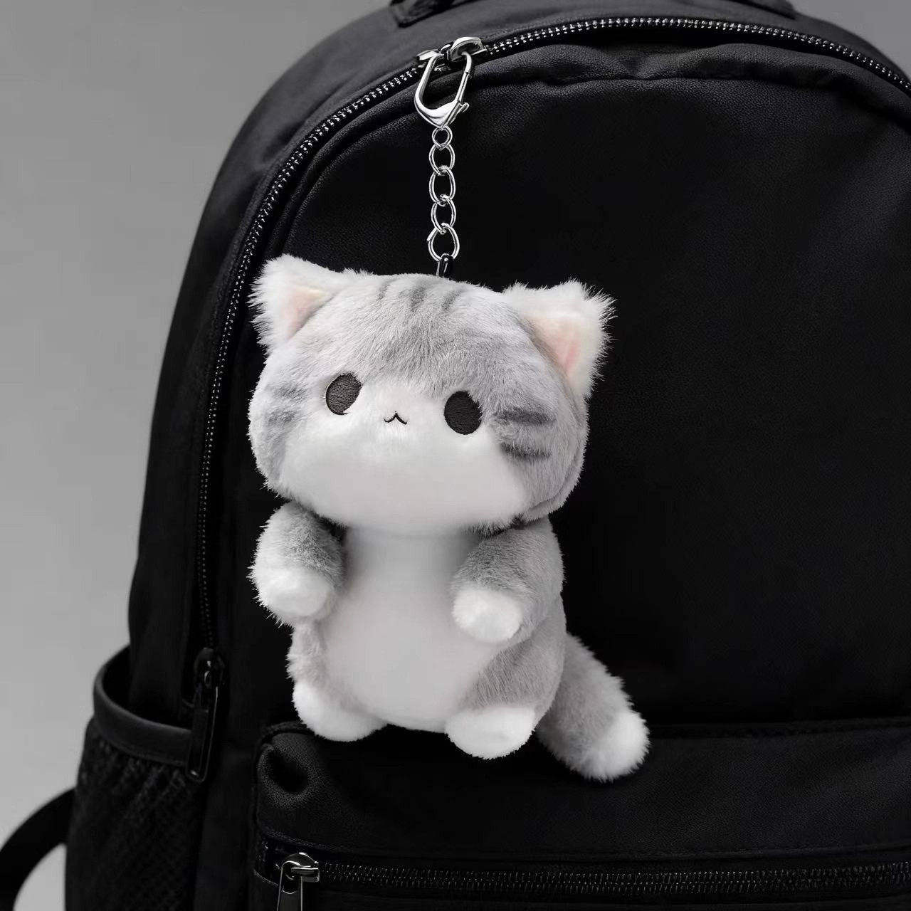 2026新款灰色软萌猫咪毛绒可爱挂件治愈系书包挂饰送闺蜜礼物