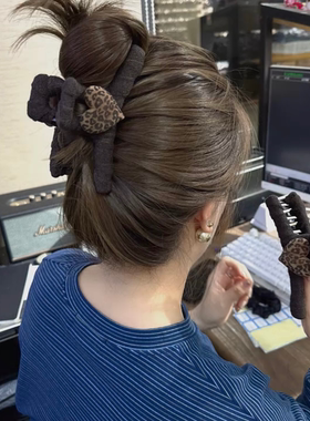 韩版复古豹纹爱心盘发夹棕咖色半扎发抓夹女秋冬新款后脑勺鲨鱼夹