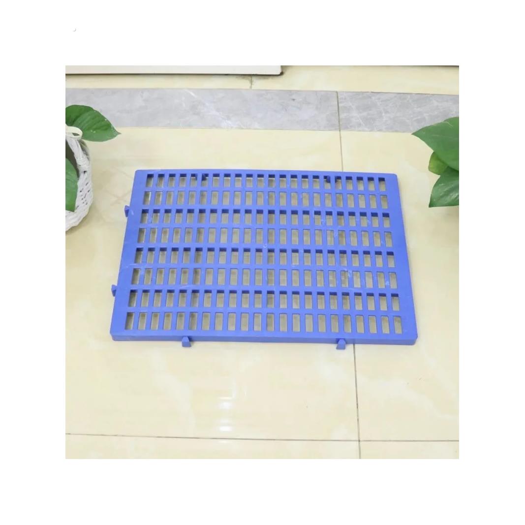 拼接款通用垫板狗狗塑料脚垫兔子垫脚狗笼子底网宠物垫子漏尿垫板