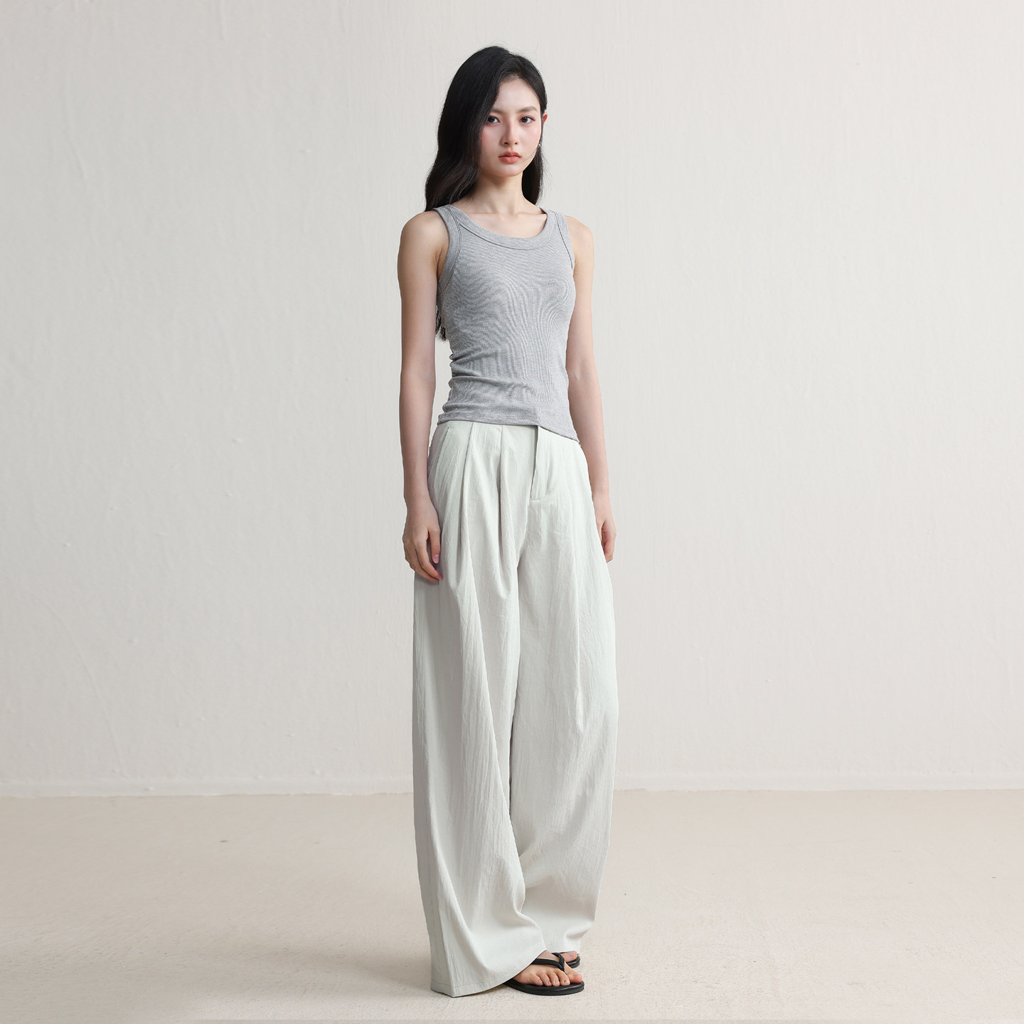 馨之凝阔腿裤女夏薄款2026新款冰丝白色垂坠感高级感休闲慵懒风灰