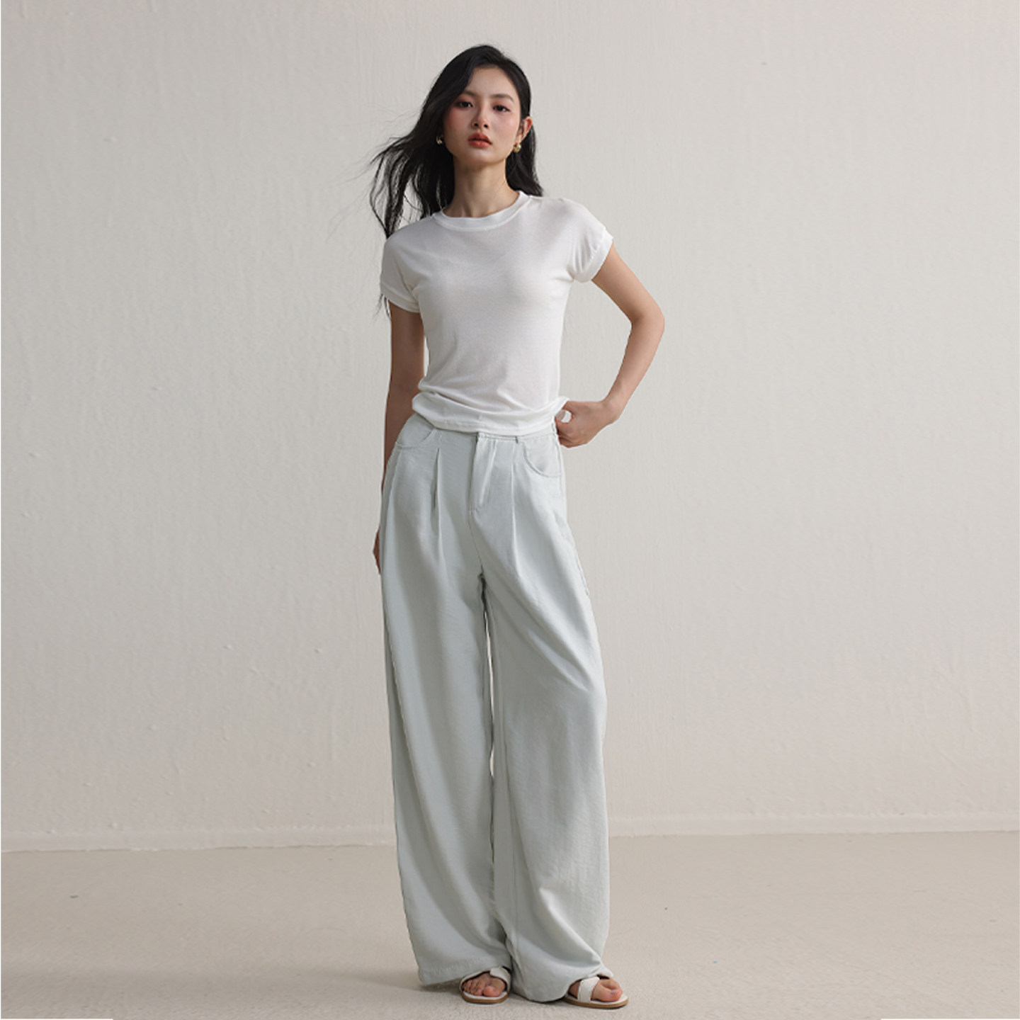 馨之凝阔腿裤女夏薄款2026新款垂坠感高级感高腰长裤子白色慵懒风