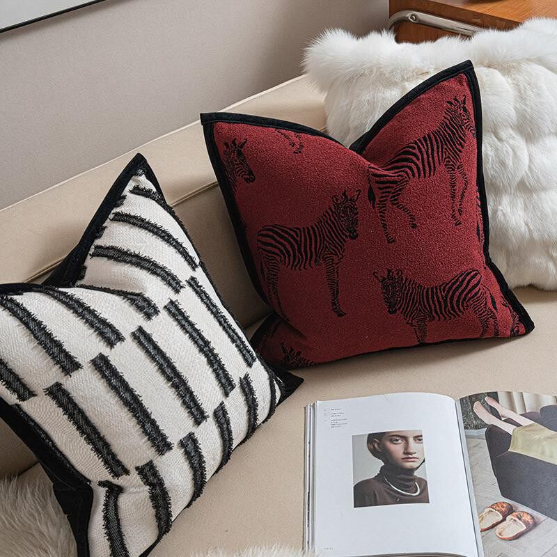 红色高级感轻奢风客厅沙发靠垫抱枕样板间床头靠枕斑马豹子提花