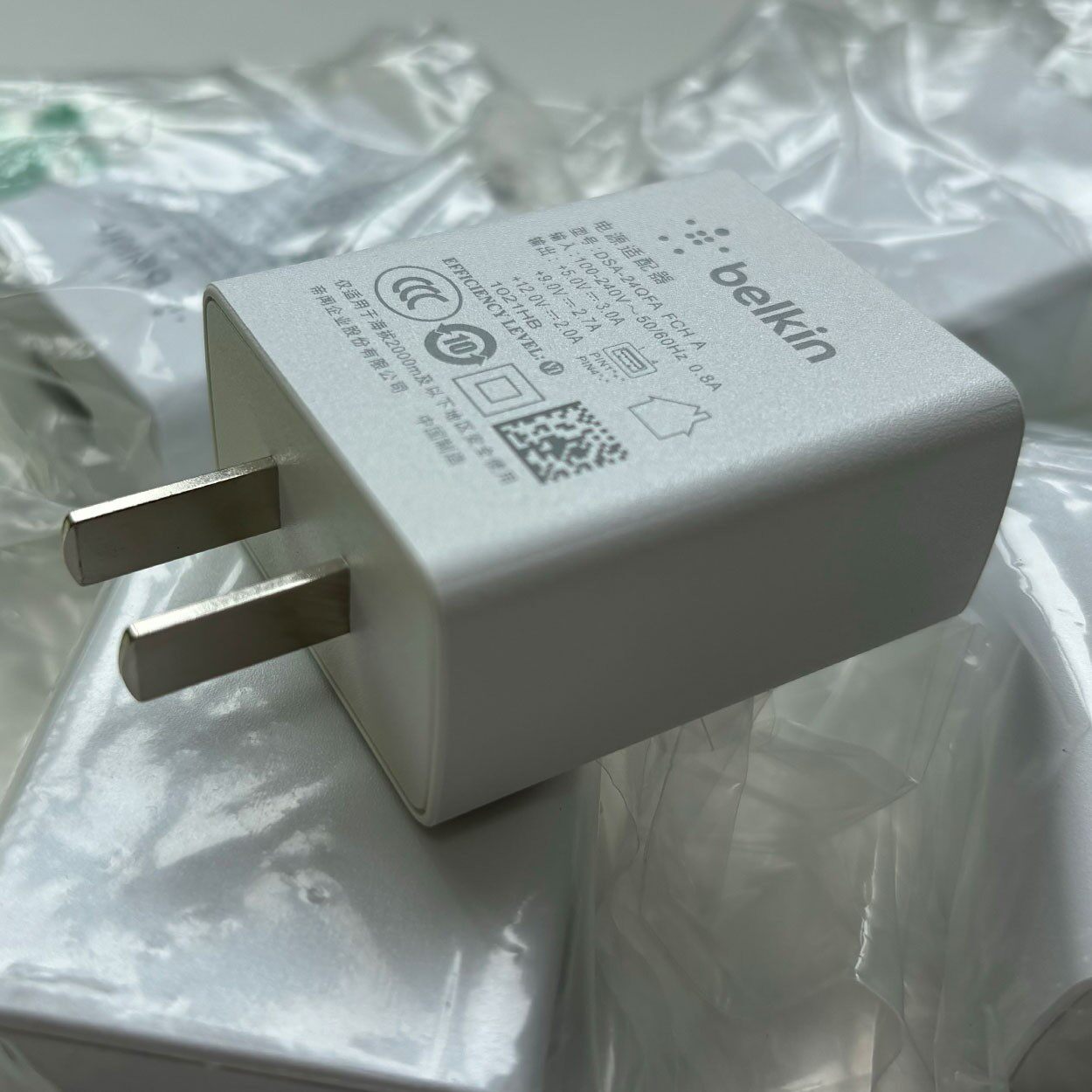 适用贝尔金QC3.0 MTK PE2.0 5V3A 9V2.7A 12V2A 24WUSB充电器电源