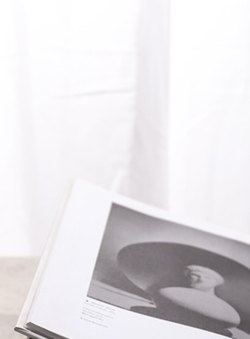 简约创意实木皮革书架杂志架样板间售楼处书房酒店客房摆件装饰品