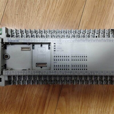 台达PLC  DVP64EH00T3 件 功能正常 盖子