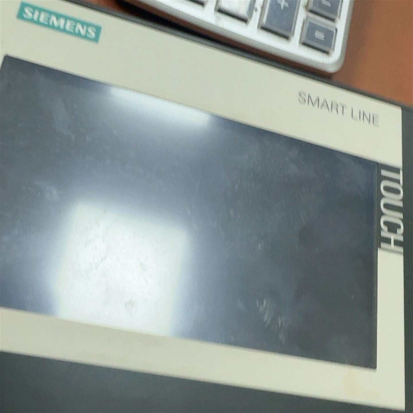 议价西门子触摸屏SMART 700 IE V3，型号6AV6 6维修