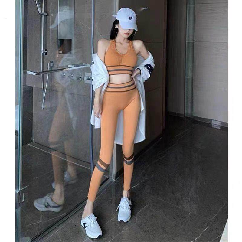 采购产品休闲运动女装，春秋季服装，时尚街头减少夏季健身房跑步