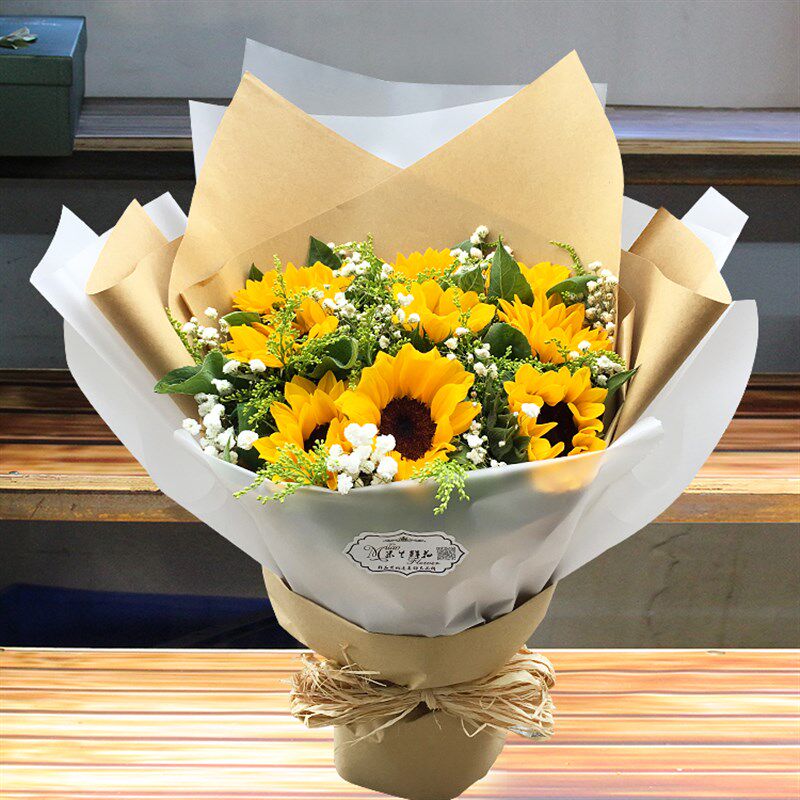 向日葵毕业花束深圳鲜花速递福田罗湖南龙岗广州生日订送花