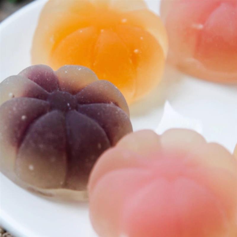 热销广式冰皮芒果味月饼水