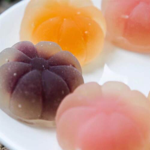 热销广式冰皮芒果味月饼水