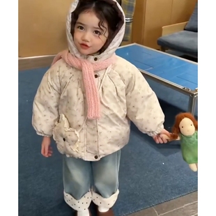 2025新款冬季女童短款羽绒服加厚保暖连帽可爱小碎花外套