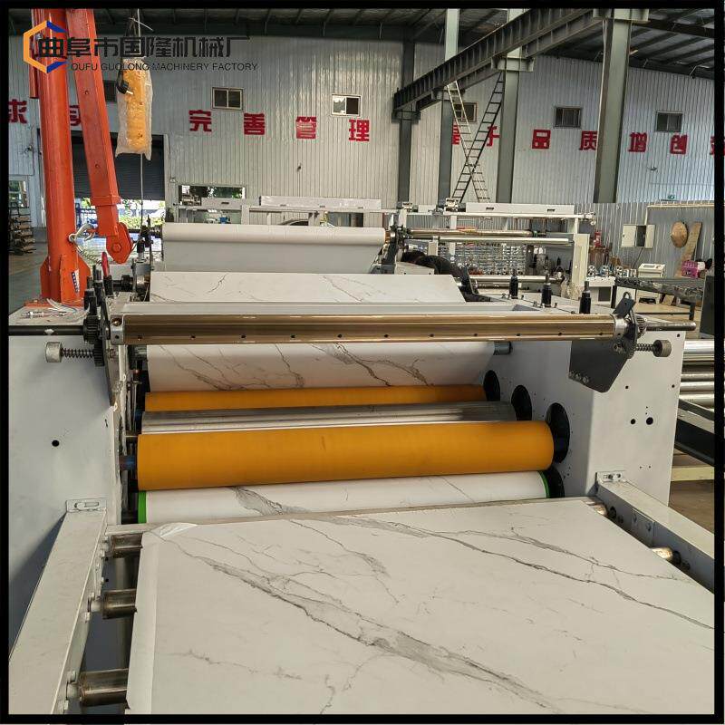 环保型碳晶板木饰面热胶膜贴面机 PET水波纹高光金属膜平