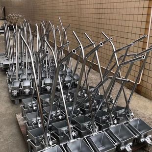 划线机涂料斗划线机配件热熔划线斗标线划线斗斗子划线刀划线机刀