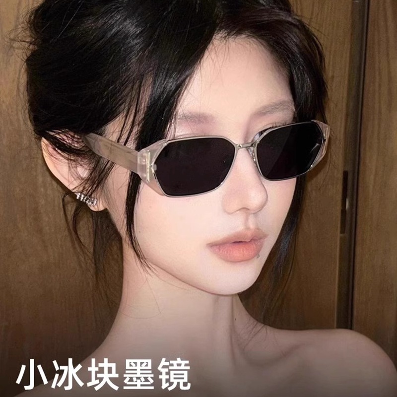 板材框尼龙片老钱风墨镜女款高级感方框适合方圆脸小冰块