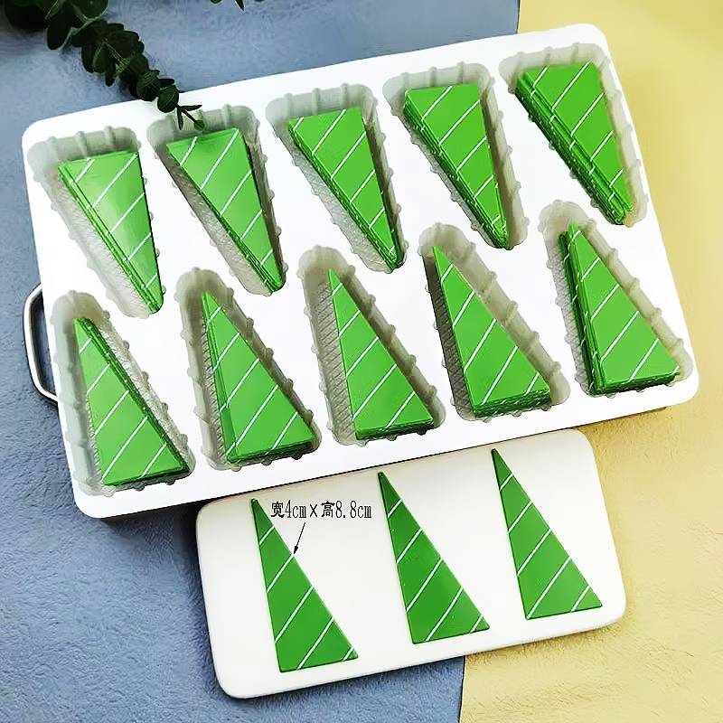 绿色三角形 羊羊同款 蛋糕装饰巧克力 青青草原甜点饰品烘焙插片