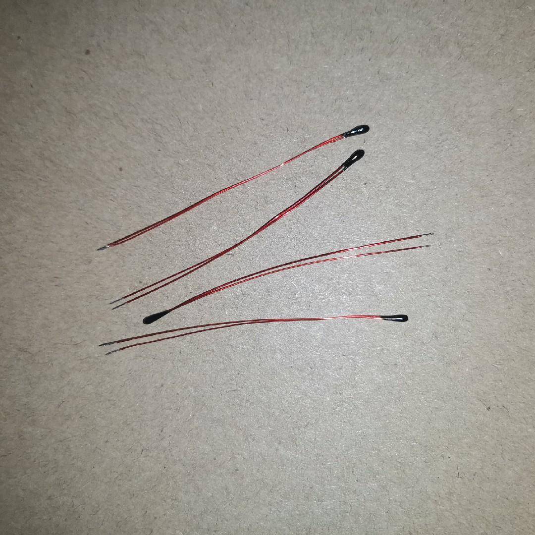 NTC热敏电阻温度传感器，漆包线全长约5cm，20条价