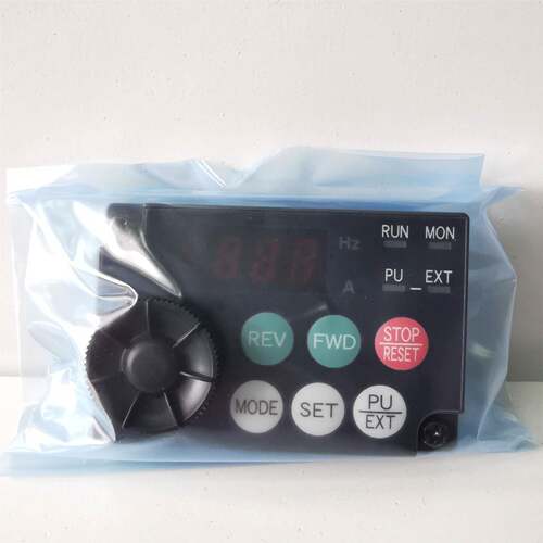 三菱变频器配件F1R-PU7-PA07-DU07-FR-PU07ADP-C0B20-CB原203全新