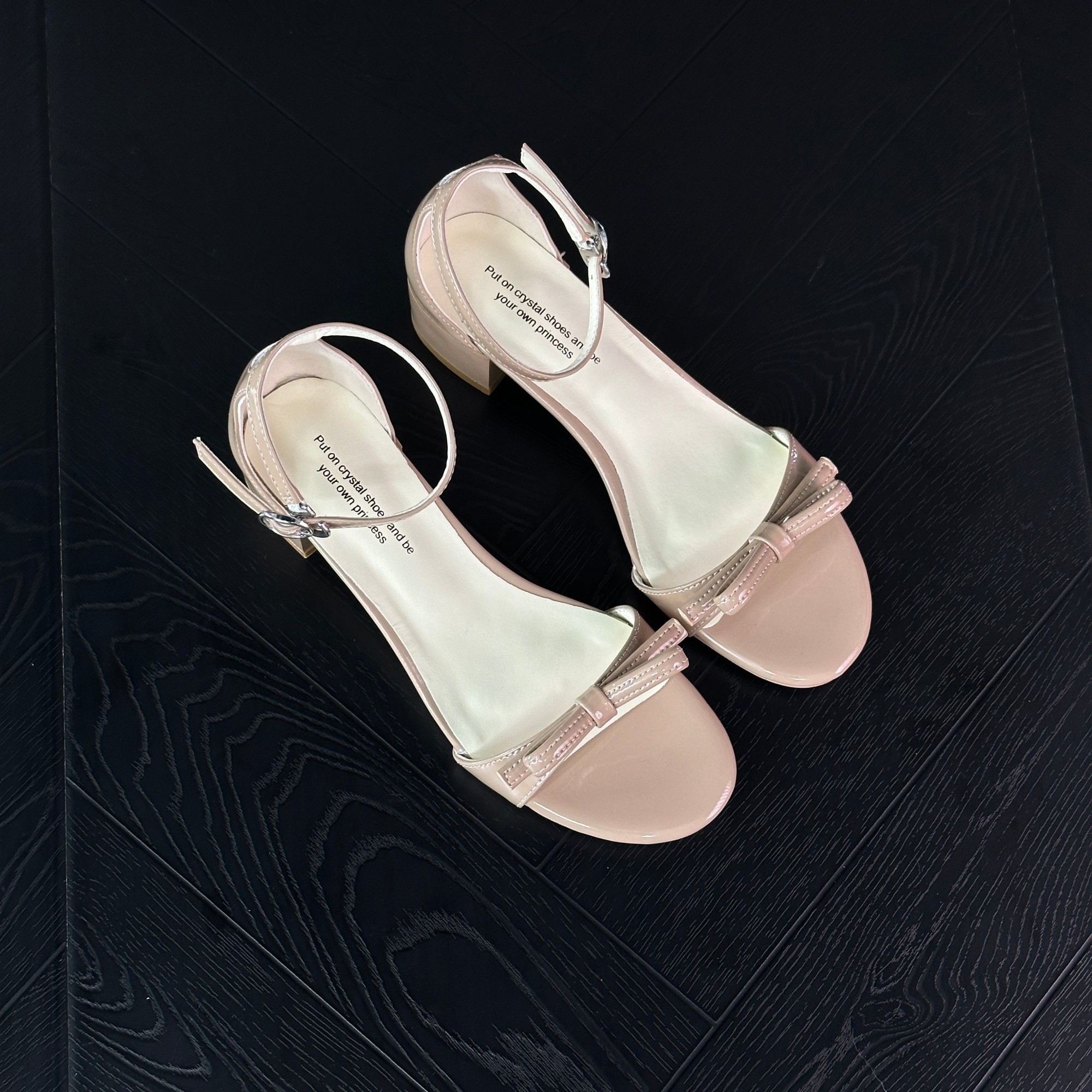 仙女风简约百搭低跟凉鞋露趾凉鞋