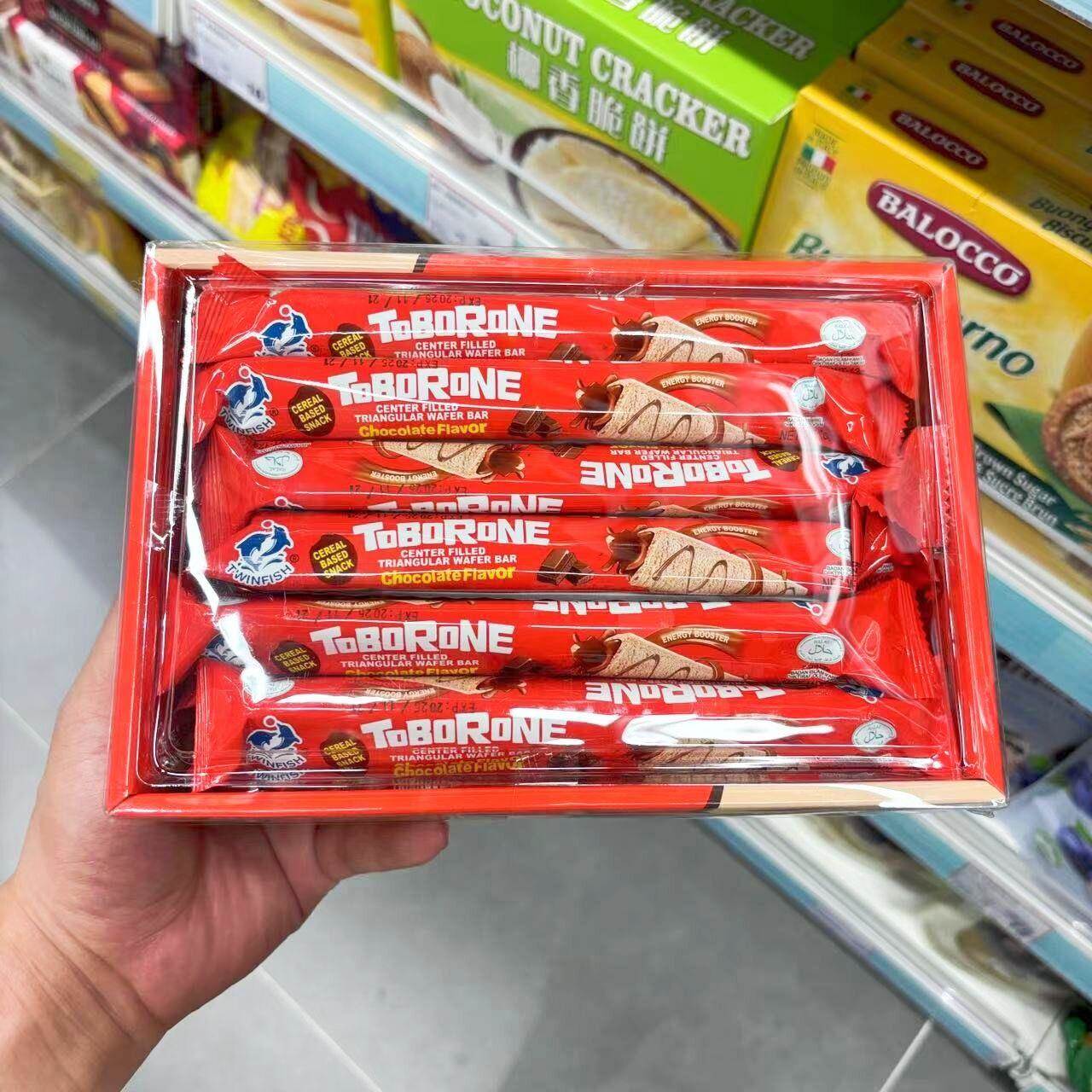 香港代购 进口牛奶巧克力味三角酥夹心蛋卷休闲零食360g/盒