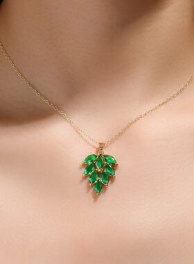 金枝绿叶锁骨链一叶暴富钛钢项链女金色网红百搭时尚不掉色首饰品