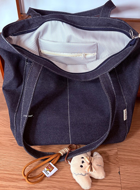 日系通勤大容量帆布单肩包女不褪色牛仔布背包设计感小众托特包