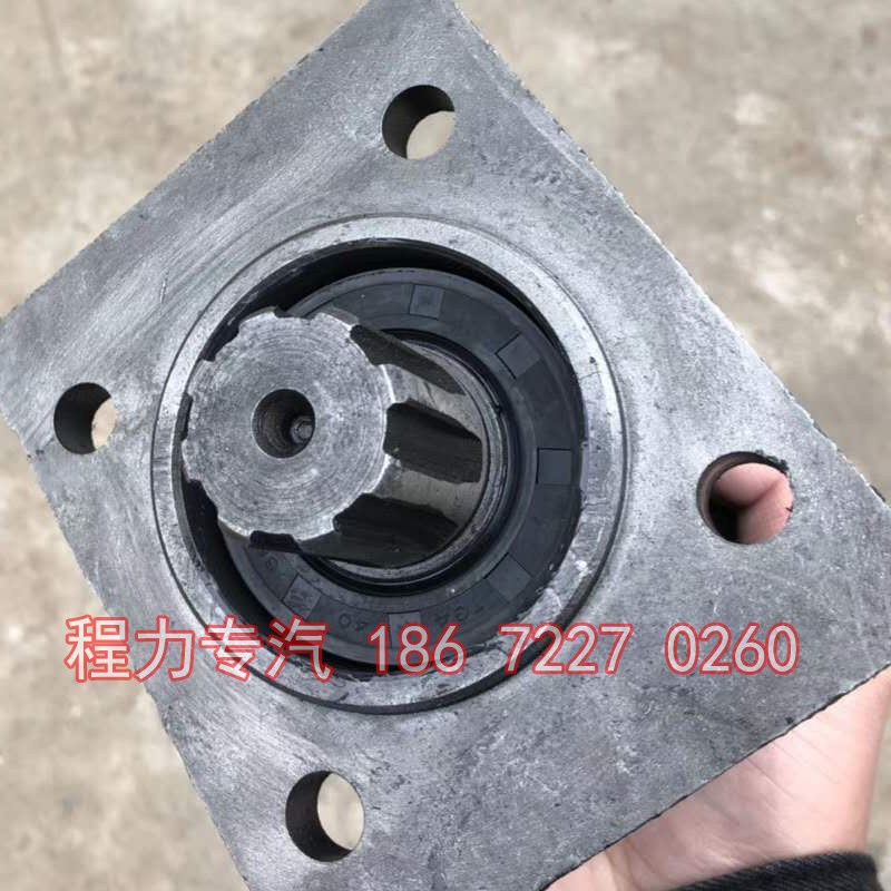 自卸车取力器花键连轴器八齿花键取力器法兰盘接海沃泵换轴