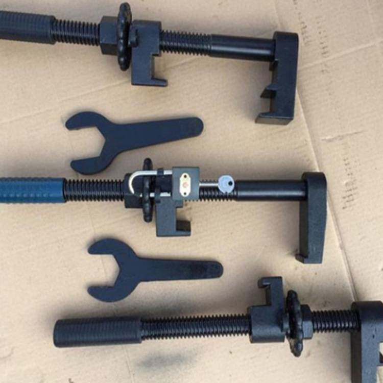 P-50轨道钩锁器 矿用钩锁器60轨通用一体式钩锁器 道岔密贴钩锁器