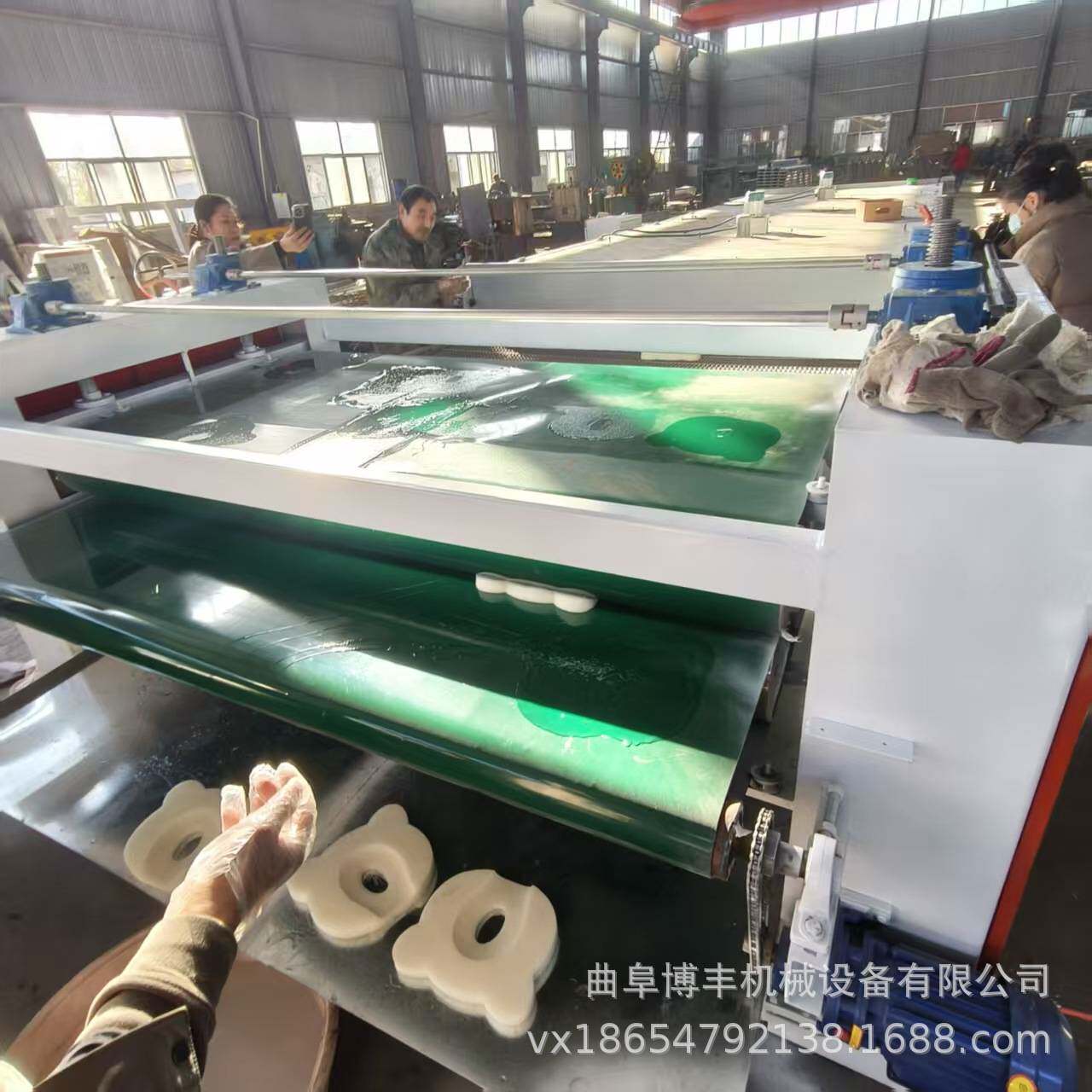 婴儿枕头海绵硅胶涂胶机 玻纤布浸胶机烘干2.5米床垫水性胶上胶机