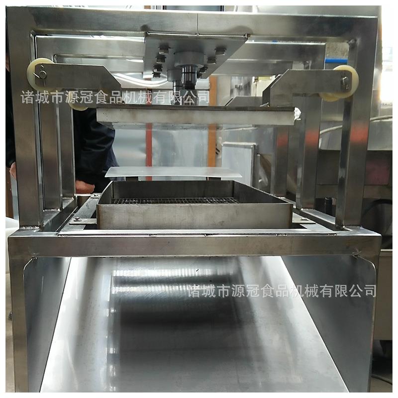 不锈钢豆腐块切块机 豆泡鱼豆腐千页豆腐切块设备厂家供应 效率高