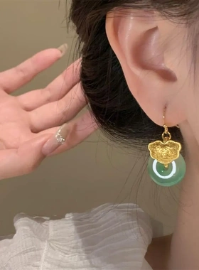 磨砂金色雕花元宝飘花绿玉髓耳环平安扣气质新中式耳钩项链吊坠铜