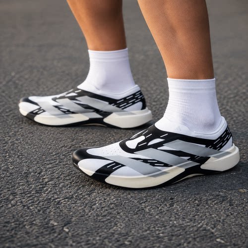 耶运动阿迪达斯跑步鞋男鞋ADIZERO EVO SL竞速缓震透气轻便运动鞋