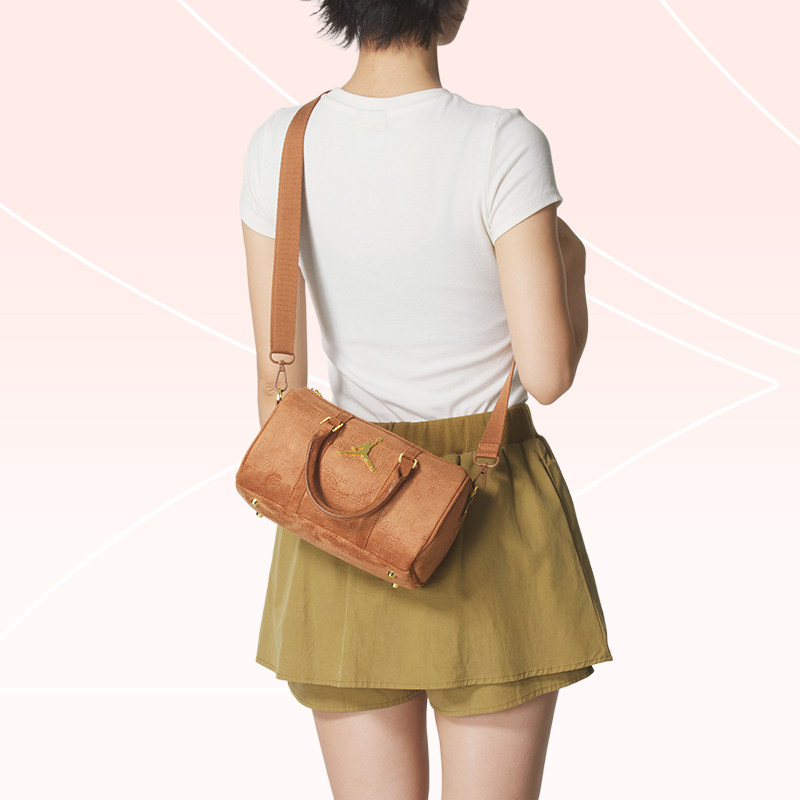 耐克秋季新款女包Jordan时尚斜挎包单肩包运动包背包通勤包手提包,运动包/户外包/配件,单肩背包,淘宝优惠券,粉丝福利购,淘宝优惠卷