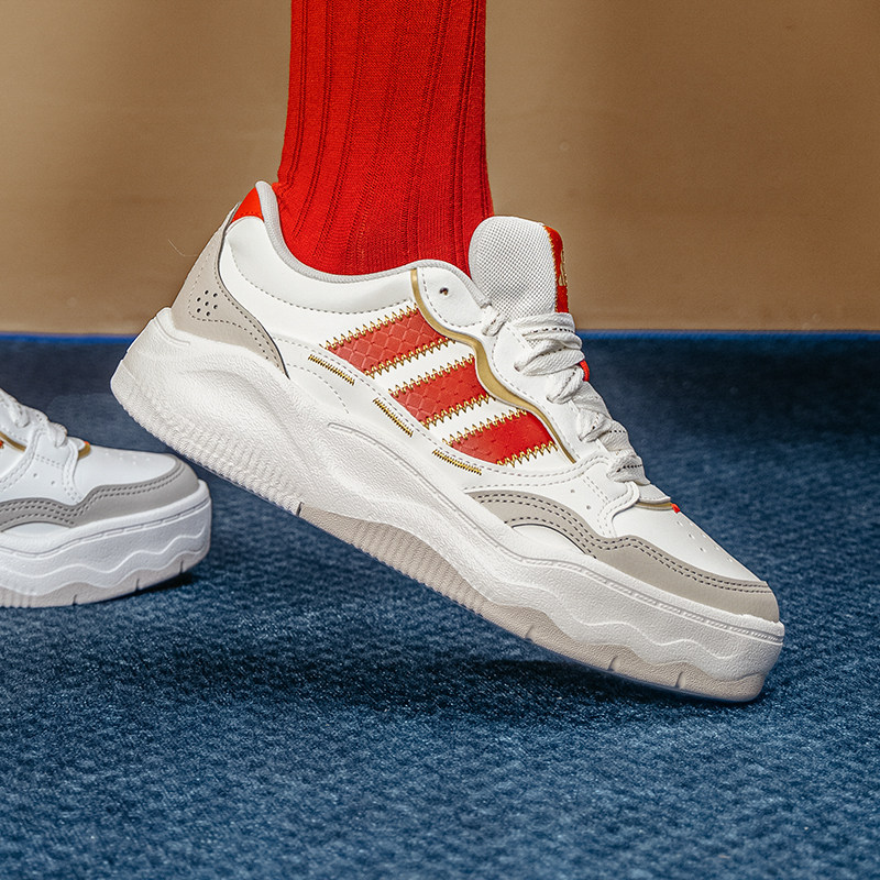 阿迪达斯官方红色新年情侣运动鞋