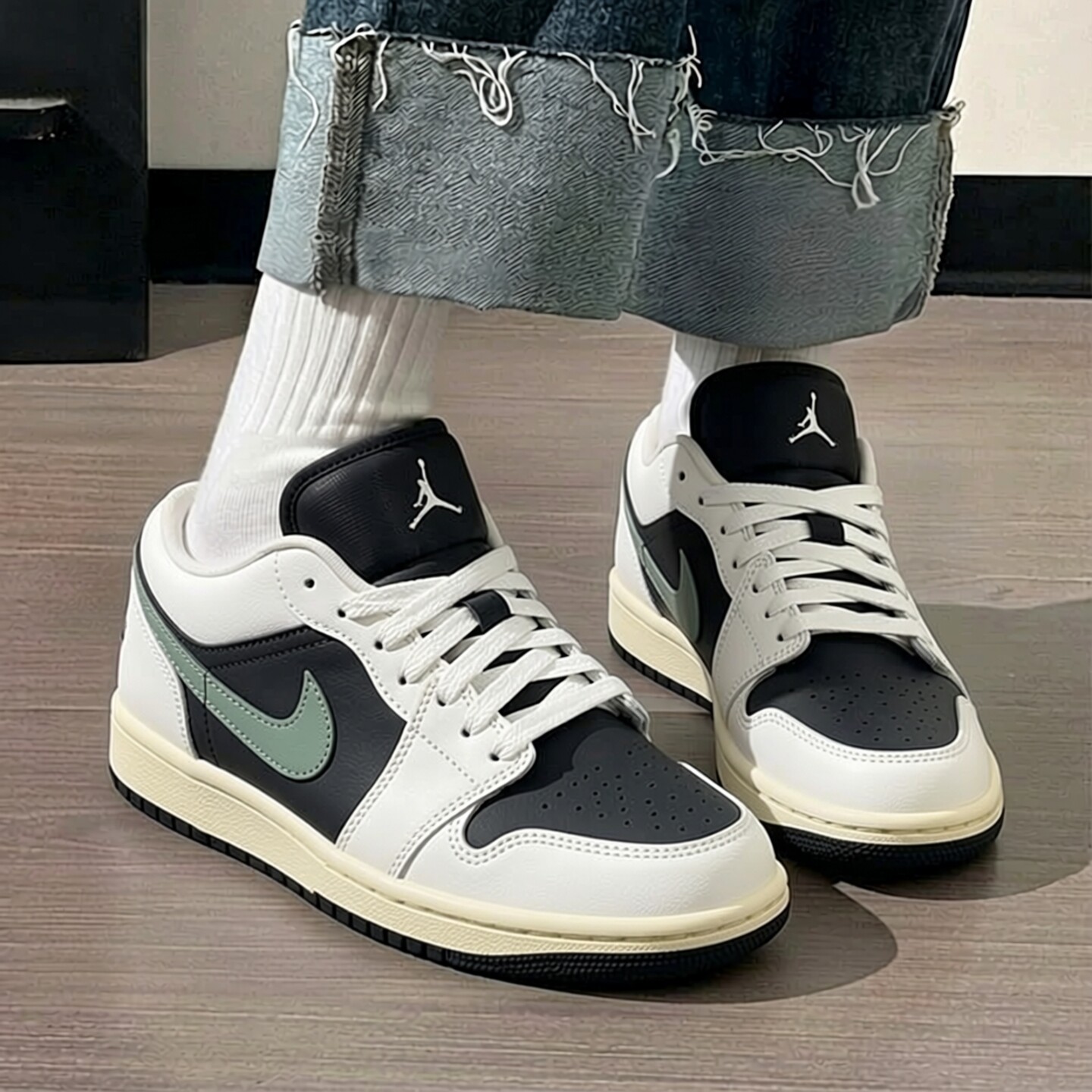 耶运动耐克NikeAJ1官方正品女鞋秋季复古运动篮球鞋黑绿休闲板鞋