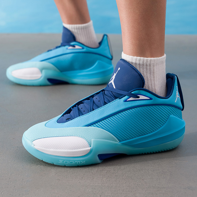 耶运动耐克NIKE男鞋篮球鞋JORDAN TRIANGLE PF运动鞋训练鞋IO042