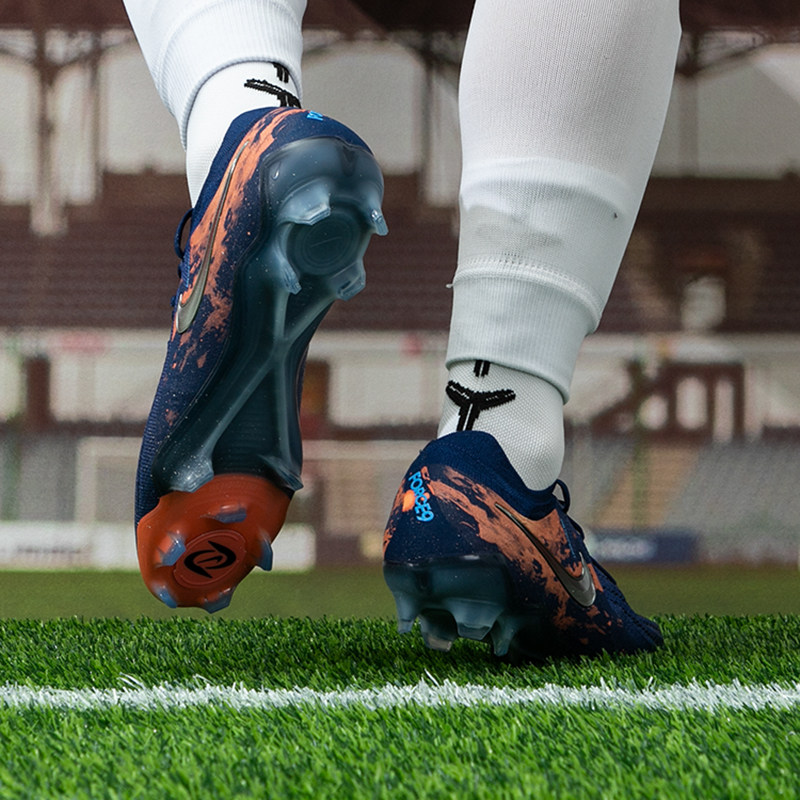 耐克男鞋足球鞋2025新款运动鞋子FG钉鞋人草比赛实战训练鞋HF63