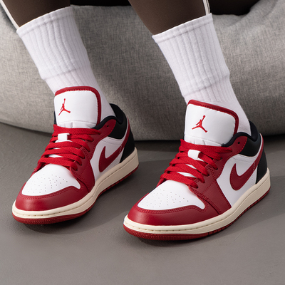 耶运动耐克女鞋2026红色新款AIR JORDAN 1运动篮球鞋休闲运动板鞋