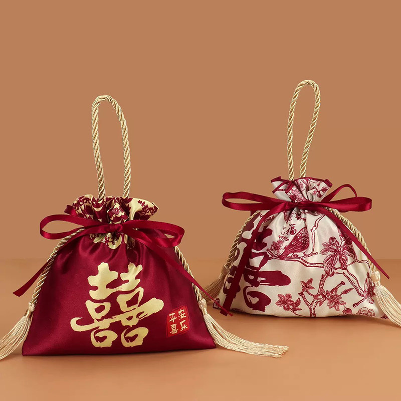 2025新款喜糖袋子订婚结婚婚礼手提糖果布袋婚庆喜糖盒回礼包装袋