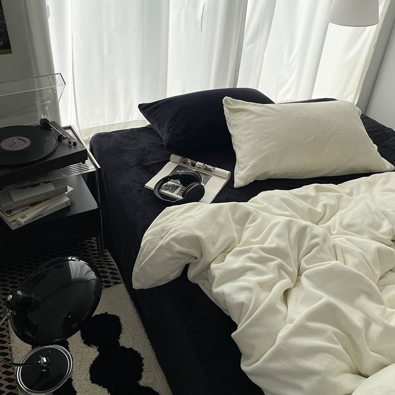 黑白文艺冬季毛绒床上四件套色珊瑚绒床单被套三件套