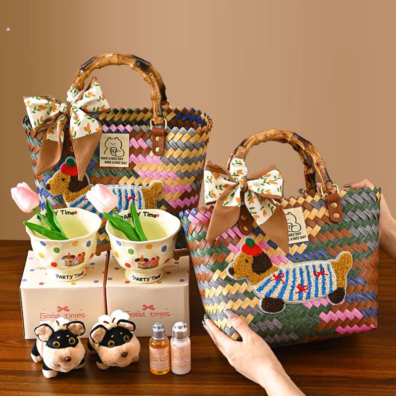 伴手礼女伴娘2025新款实用结婚教师节礼物女老师礼盒生日礼物女生