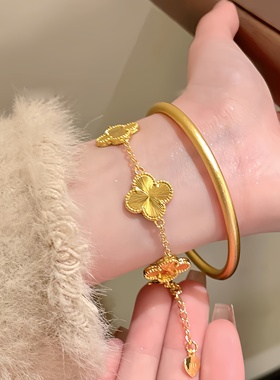 高颜值四叶草手链女轻奢小众精致手饰气质百搭高级感ins手镯配饰