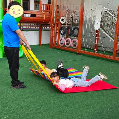 幼儿园趣味运动拖车游戏道具魔法飞毯家庭互动户外身体智能感官设