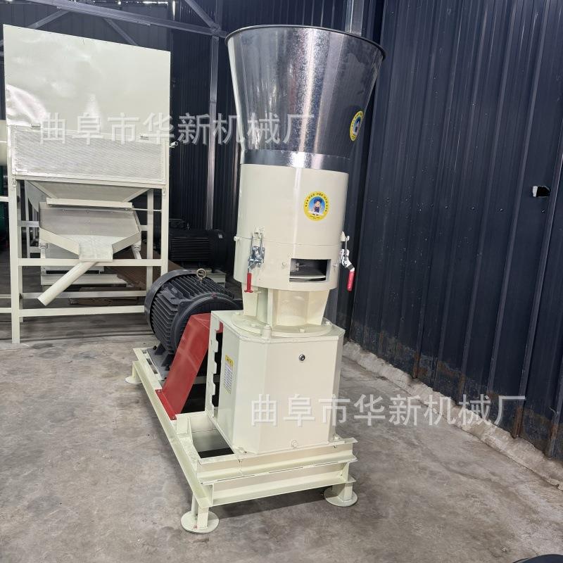 家禽牲畜饲料颗粒机养殖用五谷杂粮制粒机均匀出料草粉饲料机