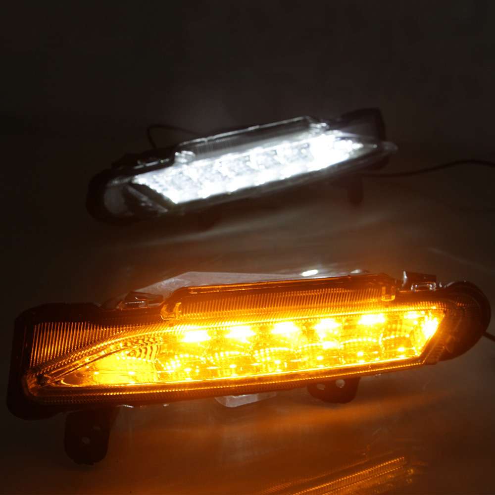 For 2017 2018 TY Yaris LED DRL With Yellow Moving Light