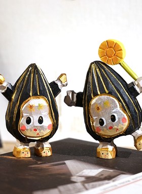 瓜子娃娃手工木雕小摆件公仔可爱木质雕刻治愈系卡通书桌装饰品
