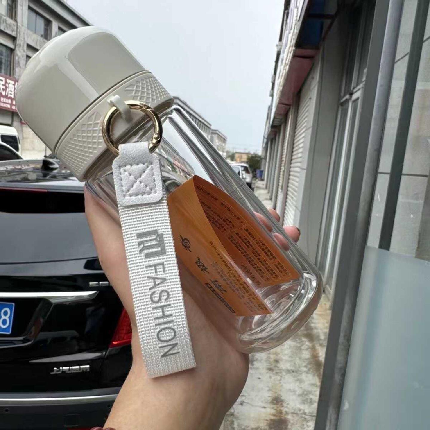 2025新款双层玻璃水杯女生提绳茶水分离杯男女士泡茶杯一键速开杯