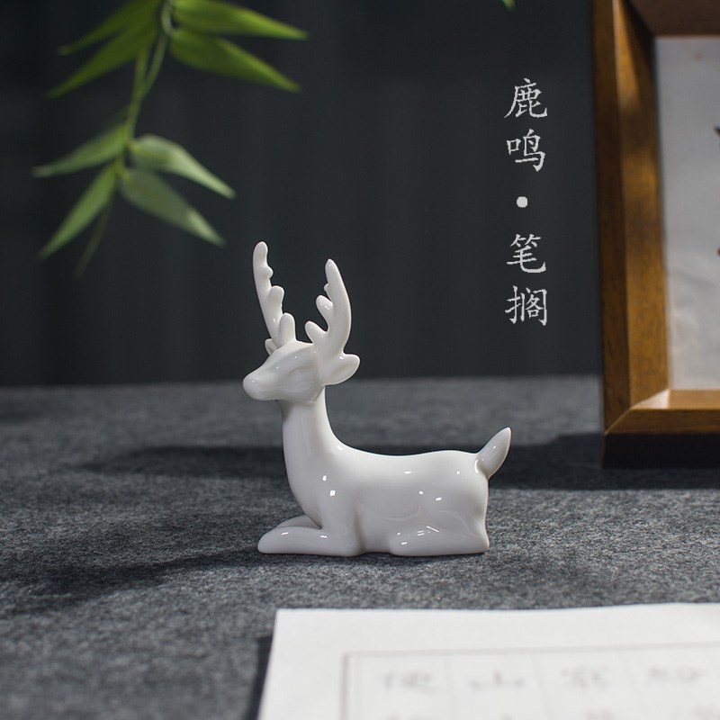 陶瓷动物鹿笔搁创意文房毛笔架可爱置笔器书桌小摆件国画书法搁笔
