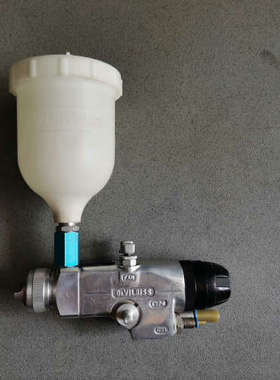 devilbiss戴维比斯自动喷枪AGG-510！壶有一处裂议价