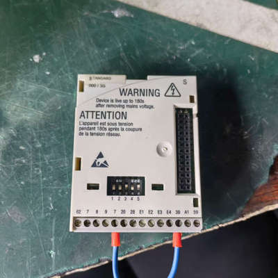 LENZE 伦茨 E82ZAFSC000伦茨变频器IO模块议价